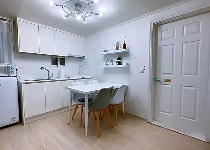 ホテル Jubileeday House In Yeonnam, Hongdae, Hongik Station ソウル特別市
